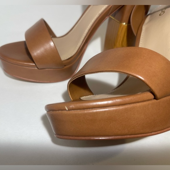 Also Heels - Picture 4 of 6